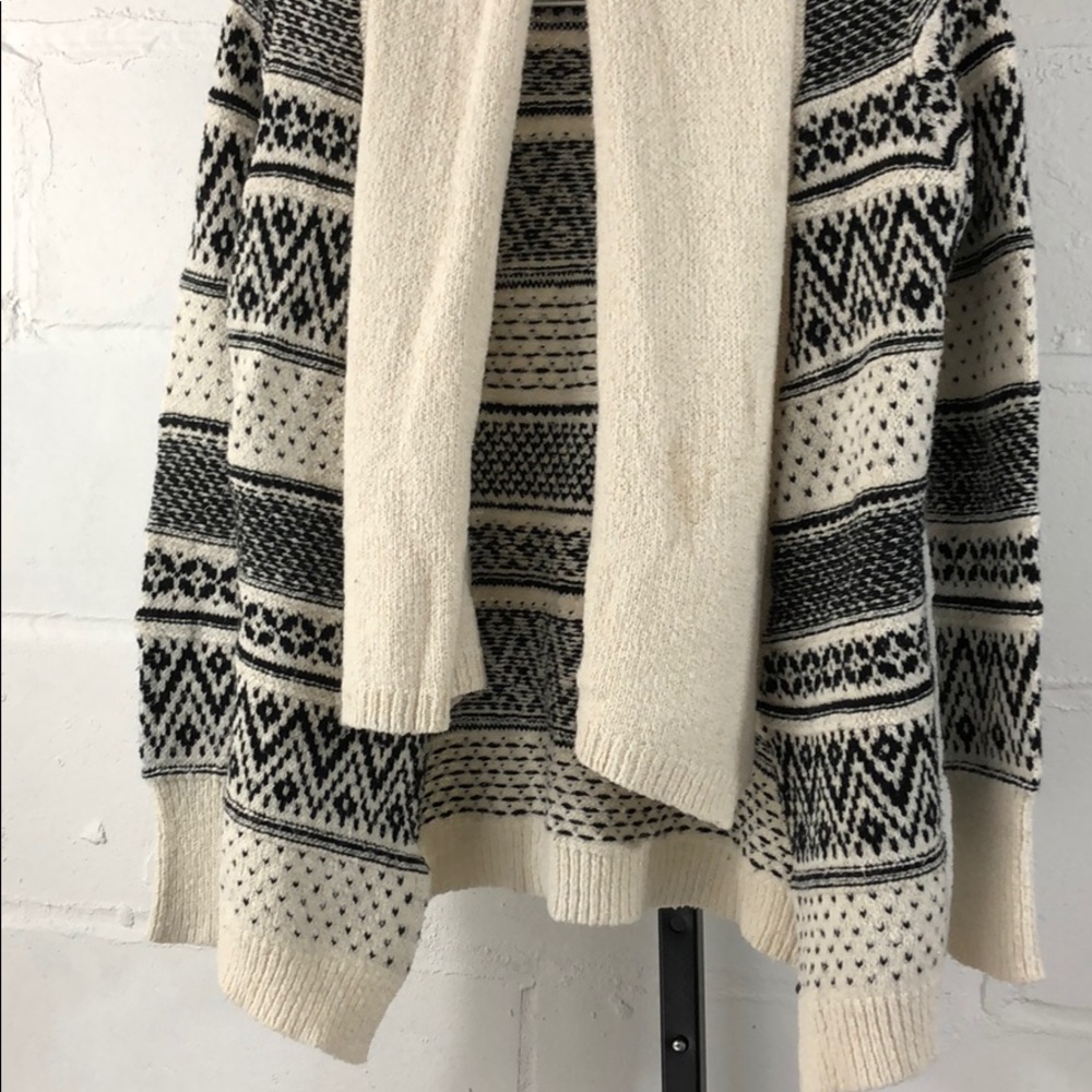 Maurice’s Shawl Collar Long-Sleeve Sweater - Picture 4 of 8